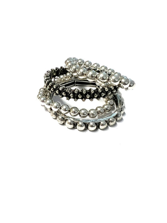 WESTERN 4 LAYERED BUBBLE STRETCH BRACELET