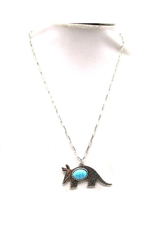 WESTERN ARMADILLO DESIGN TURQUOISE STONE NECKLACE