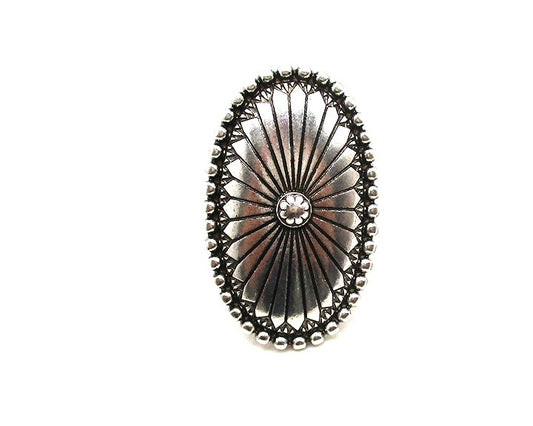 WESTERN OVAL CONCHO METAL CUFF RING