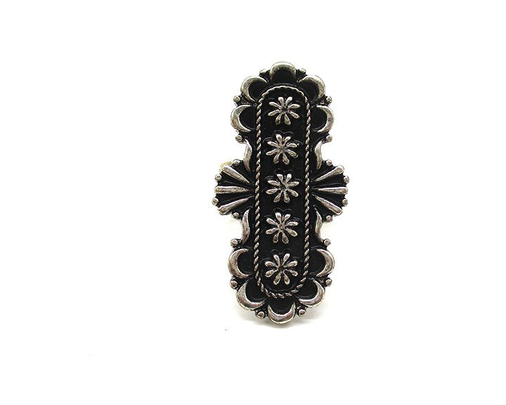 WESTERN CONCHO CUFF RING