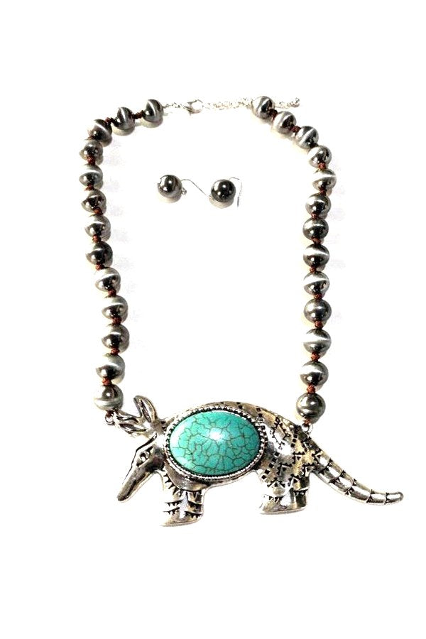 WESTERN ARMADILLO DESIGN NAVAJO PEARL NECKLACE SET