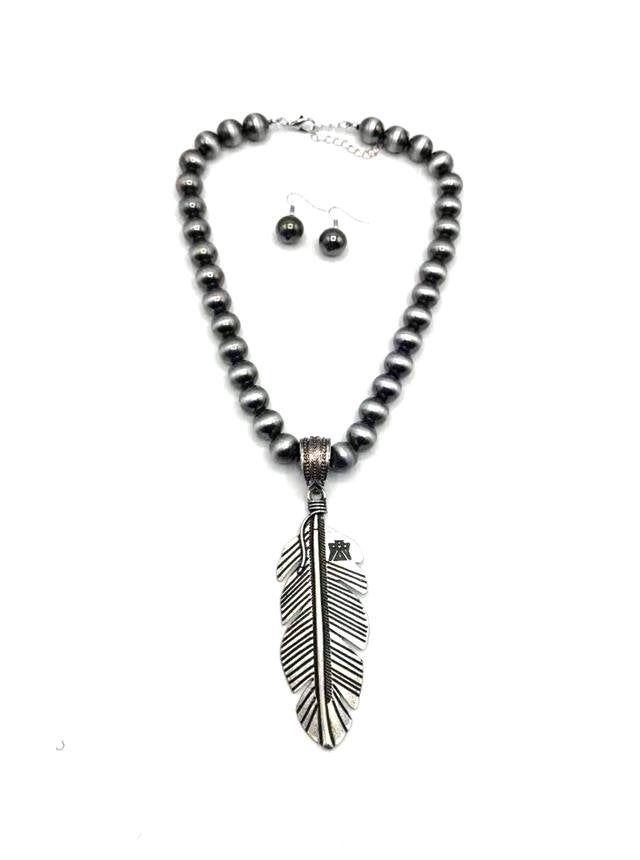 Western Feather Navajo Pearl Necklace Set